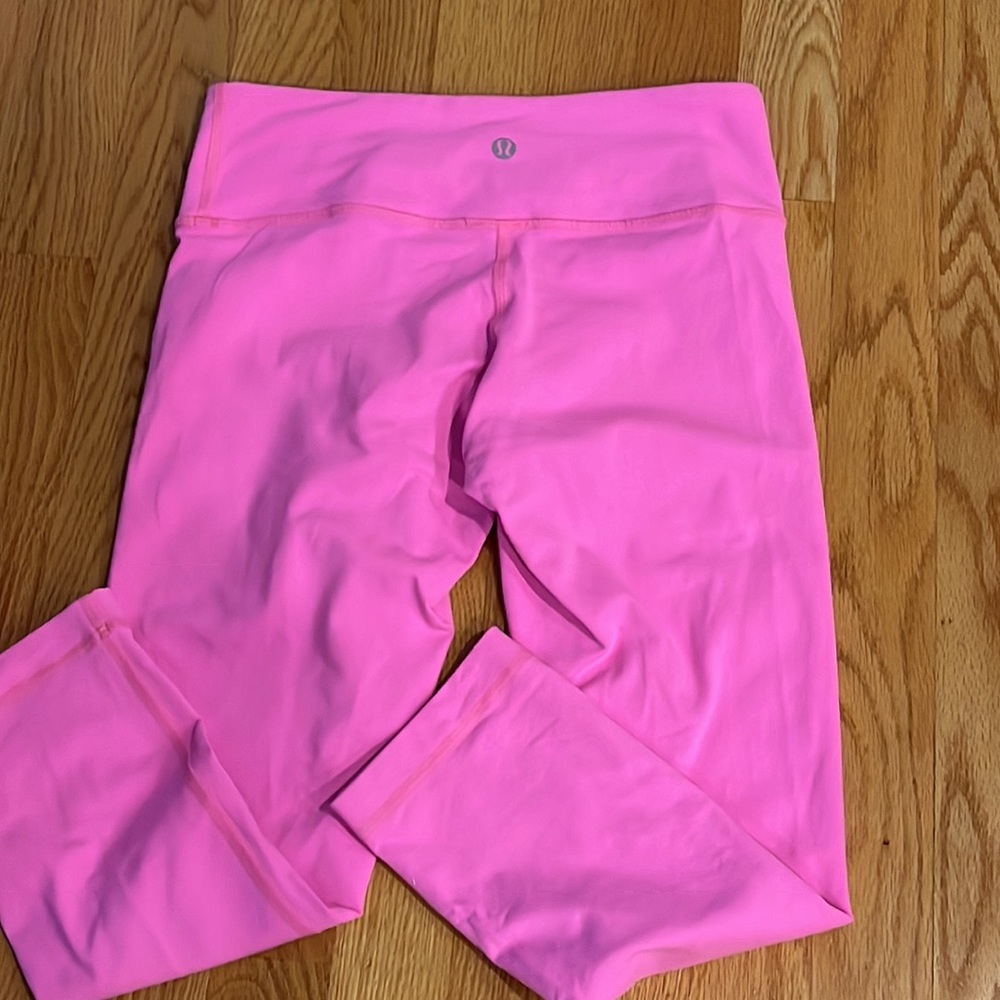 Lululemon cropped leggings size 4